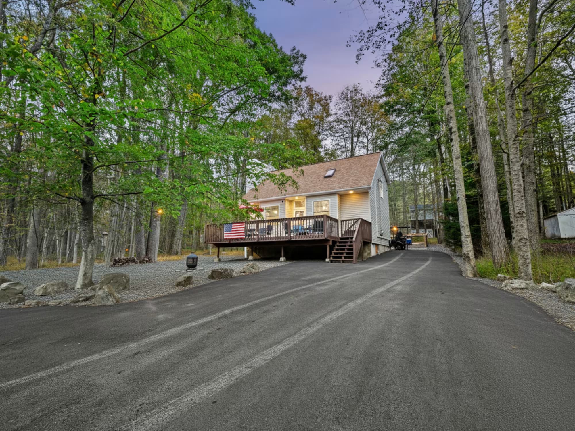 Pocono Lake Vacation Home Rental Pocono Lake Retreat Exterior