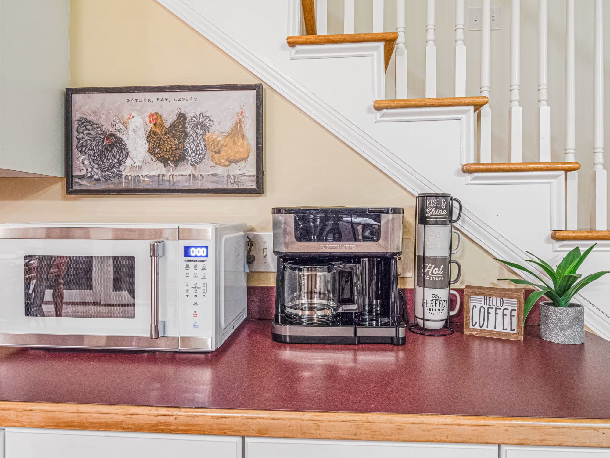 Vacation Home Rental North Georgia Ellijay Majestic Mountain Manor Kitchen Shot 2