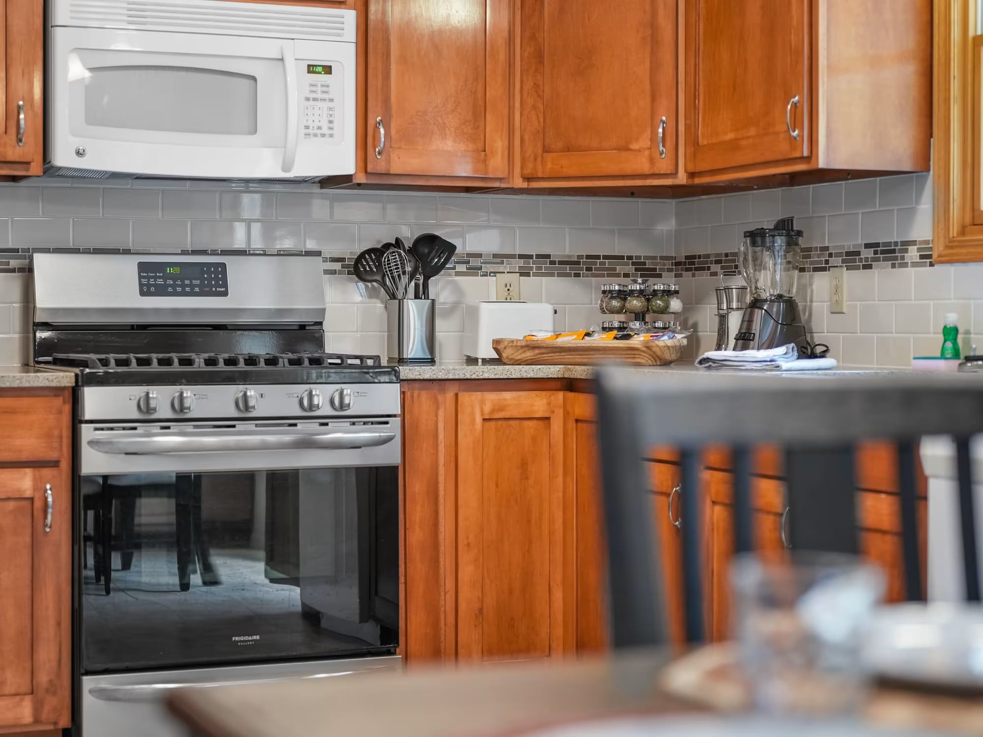 Michigan Vacation Home Rental kitchen photo 1
