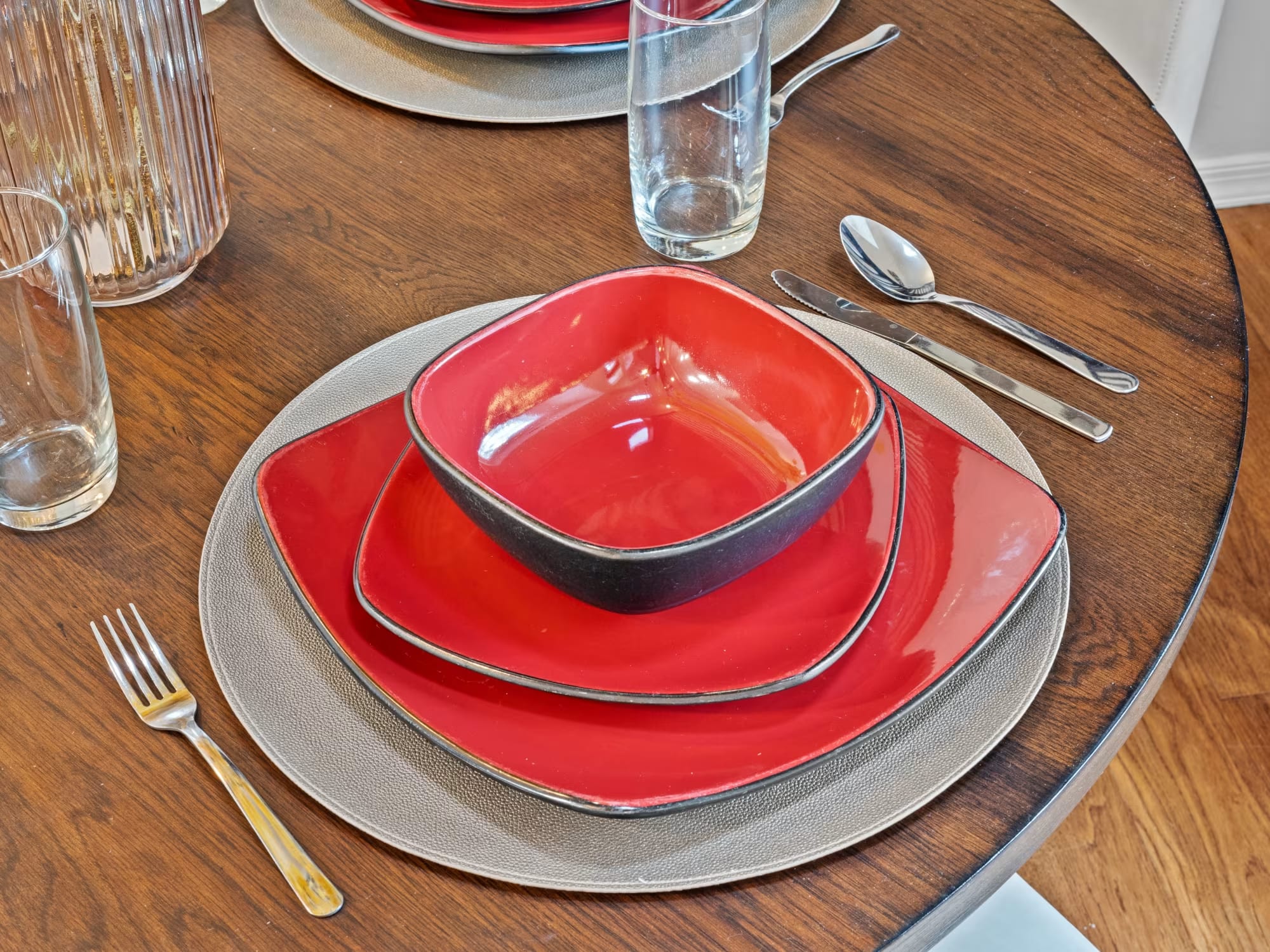 Poconos Vacation Home Rental Pocono Lake Retreat Dining Shot 3