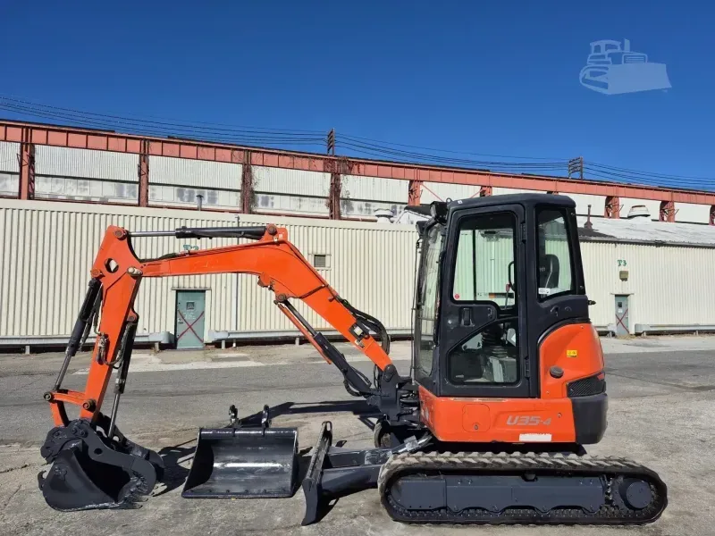2019 KUBOTA U35-4: equipment imagery supplied for the Farley Tractor feature