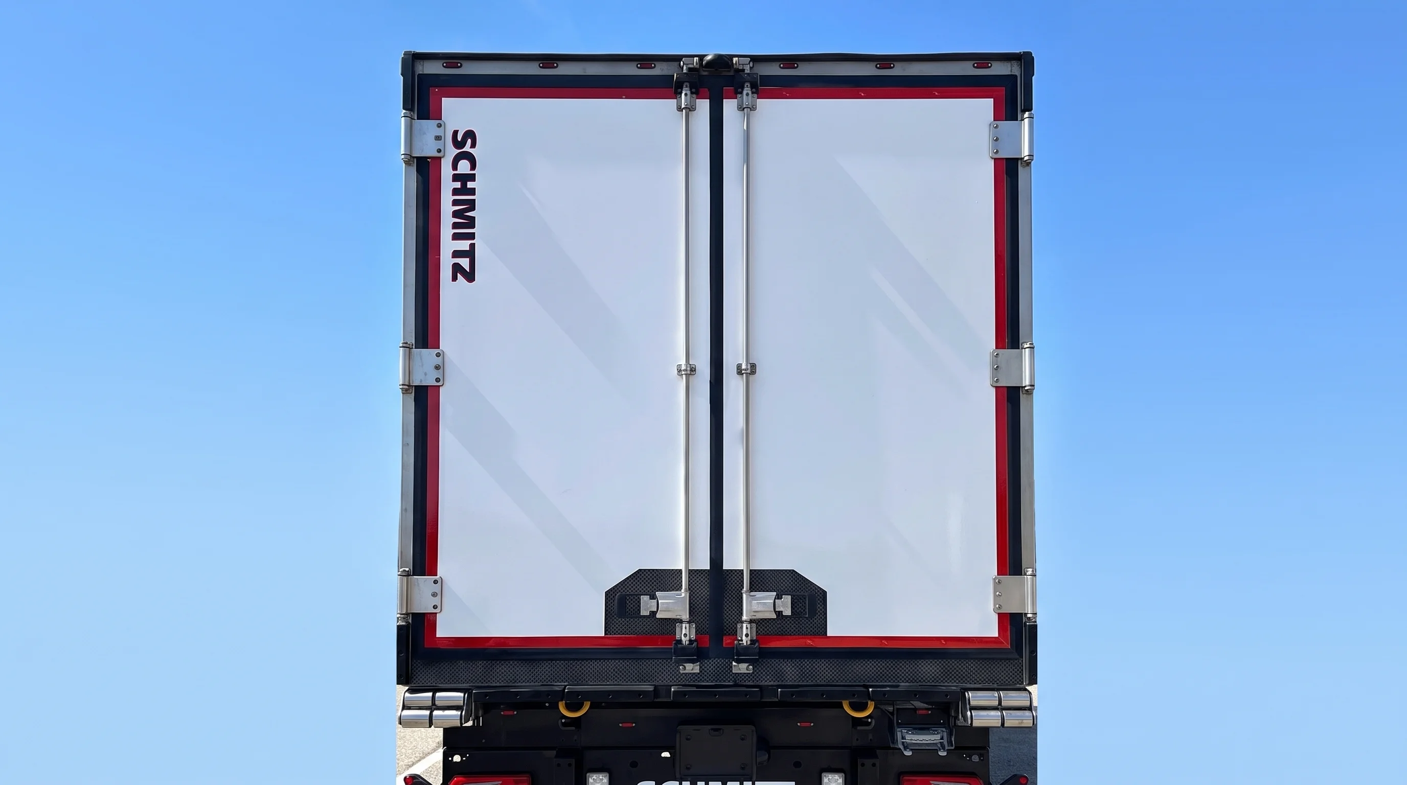 EMMA Emergency Mirror Accessory — quick deployment solution for commercial fleets