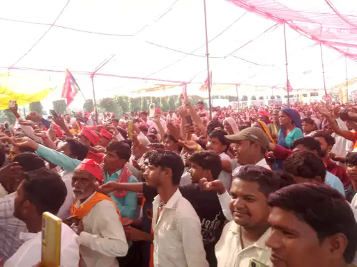 VIP पार्टी ने 'गंगा जल संकल्प यात्रा' शुरू की : शाहजहांपुर में मुकेश सहनी के निर्देश पर चल रहा अभियान, एकजुट रहने का संकल्प : Dainik Bhaskar