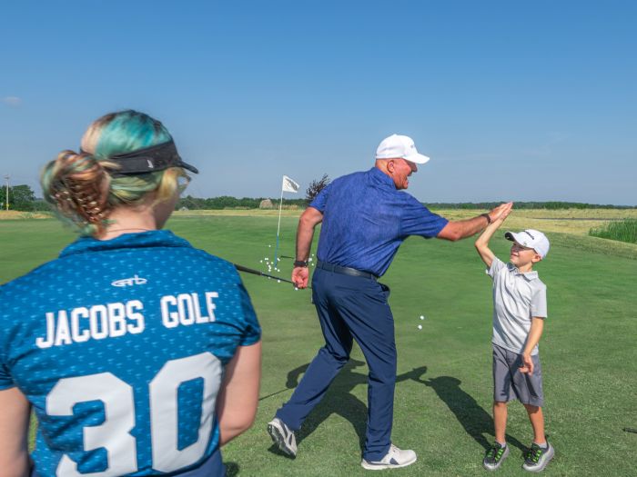 YOUNG GUNS- 5-Day Indoor Junior Golf Camp-Beginner