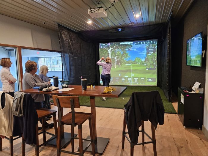 Winter Golf Simulator leagues with Instruction