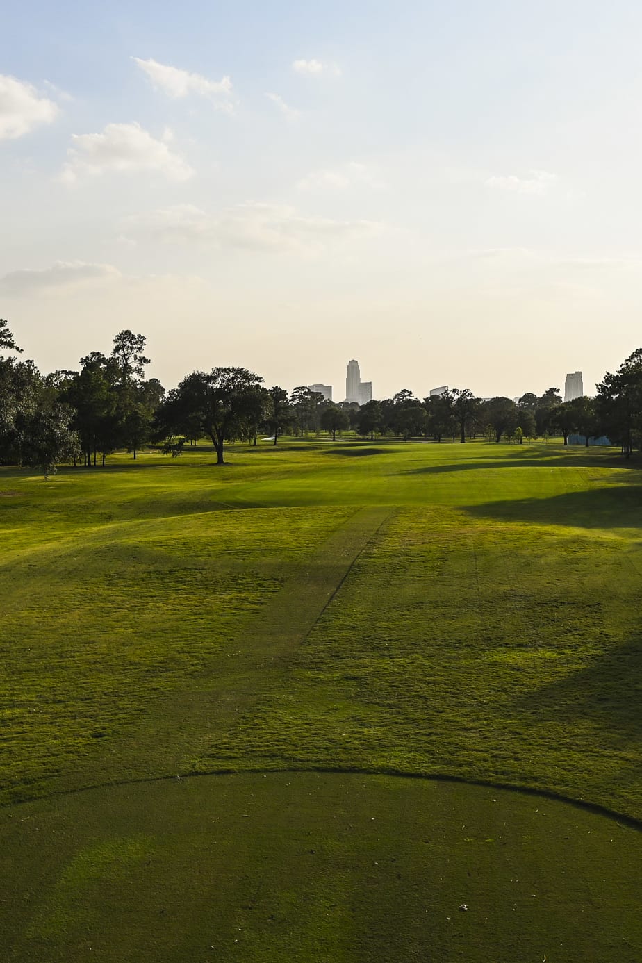 Hole 1 at Memorial Park Golf Course