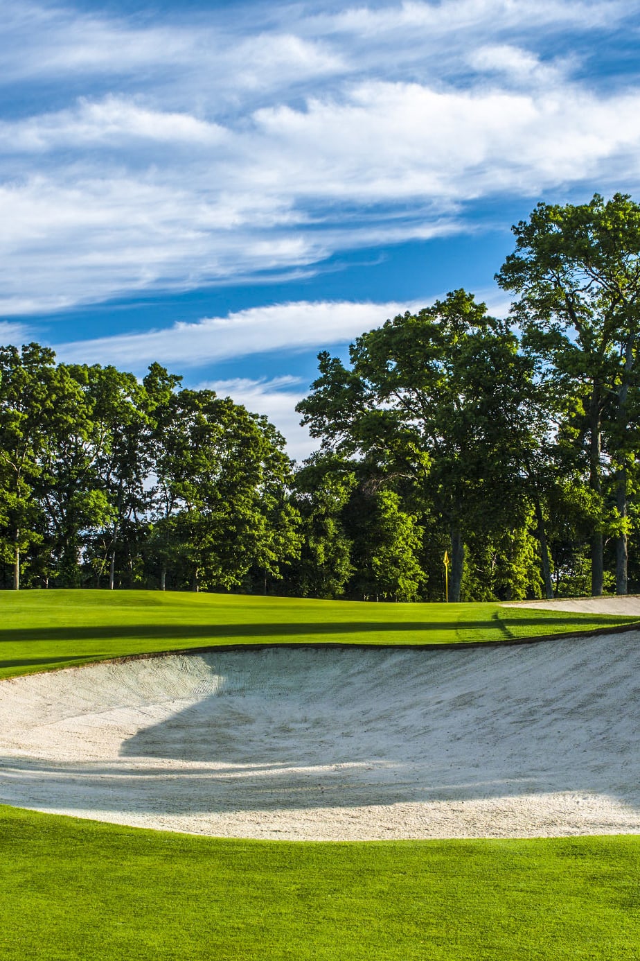 Hole 1 at Glen Oaks Club