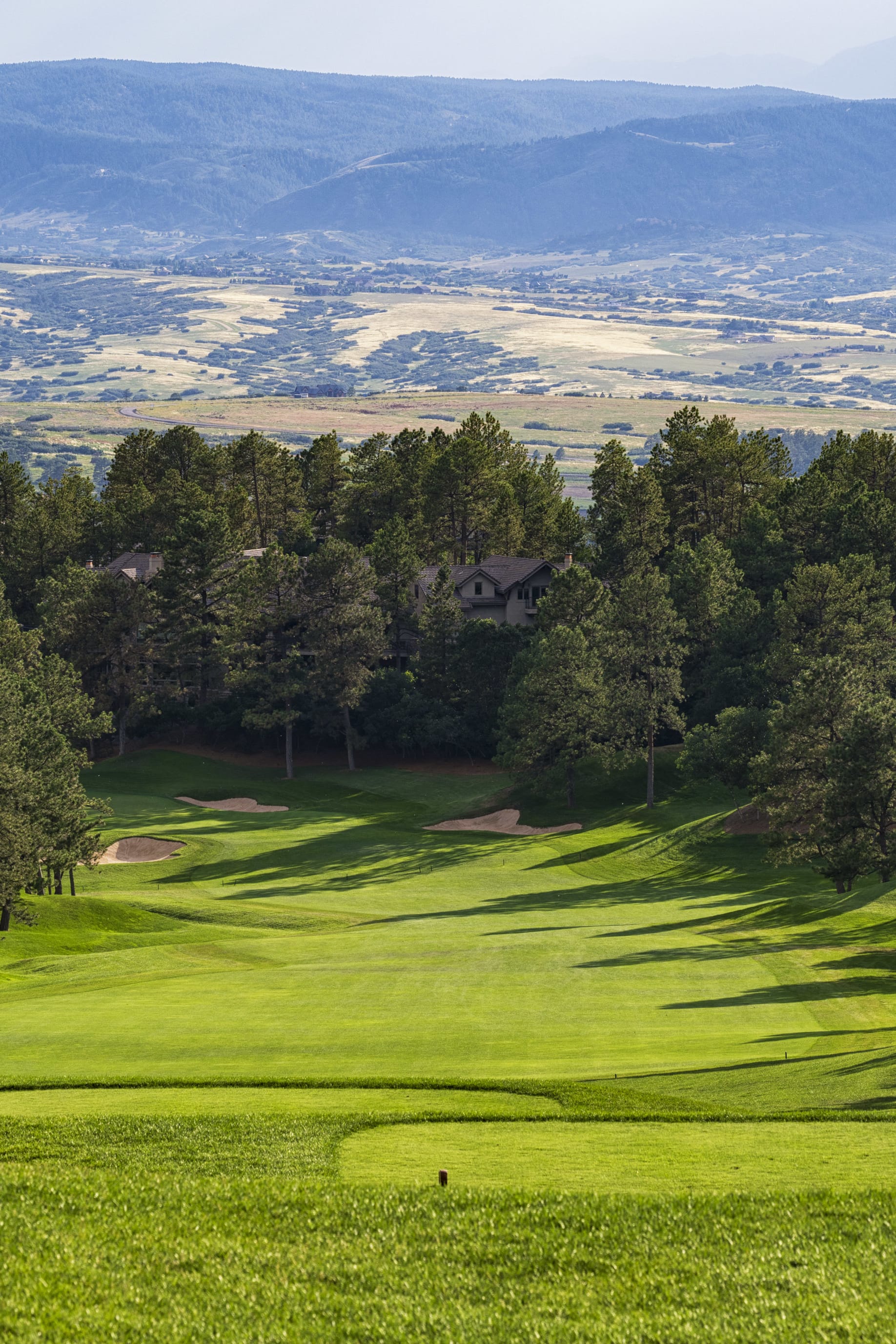 Hole 1 at Castle Pines Golf Club