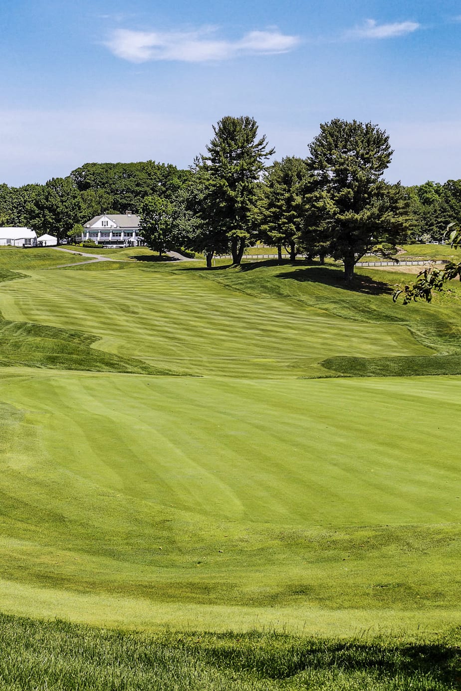 Hole 1 at TPC River Highlands