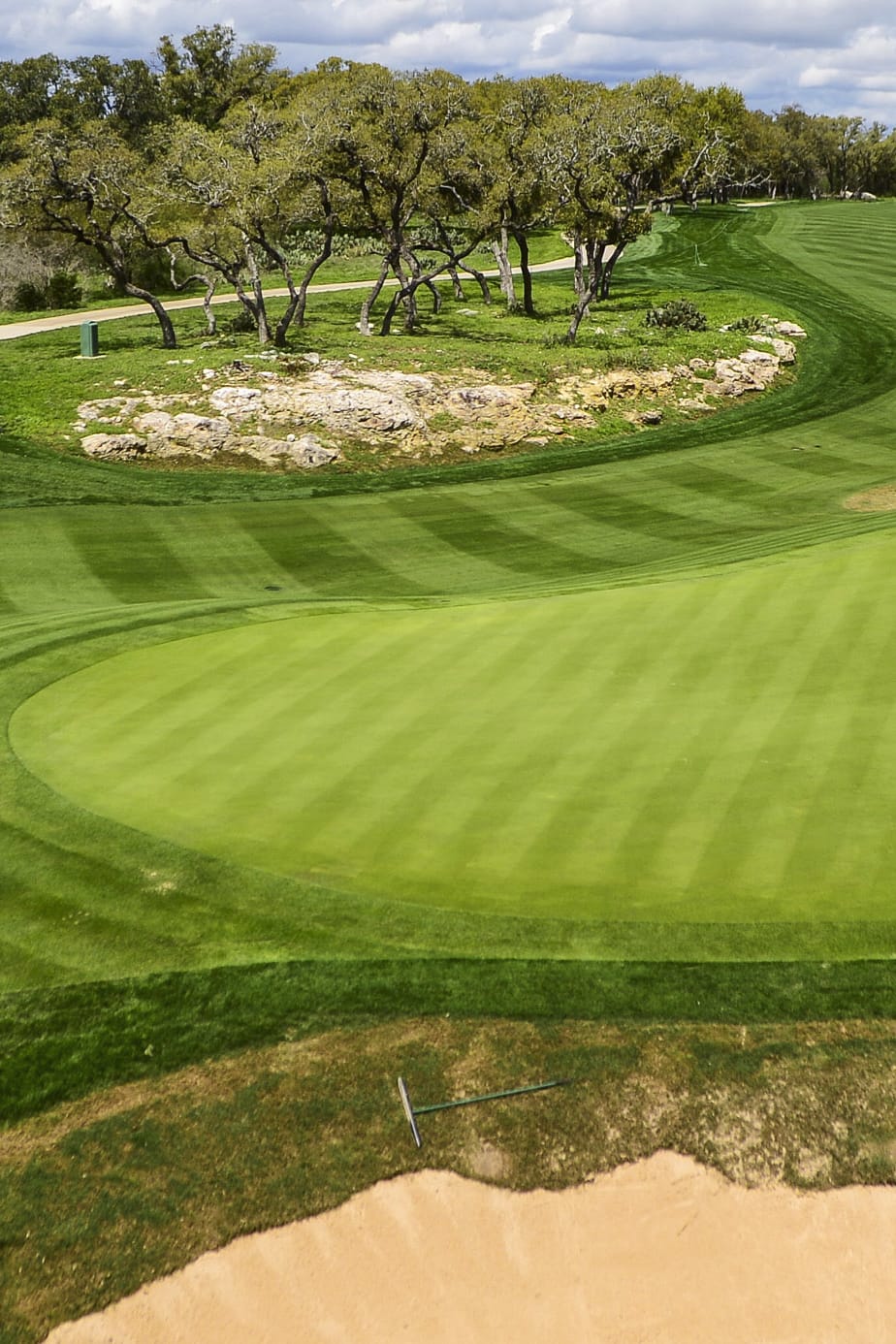 Hole 1 at TPC San Antonio (Oaks Course)