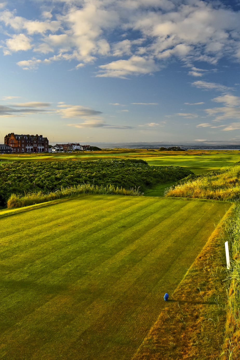 Hole 1 at Royal Troon