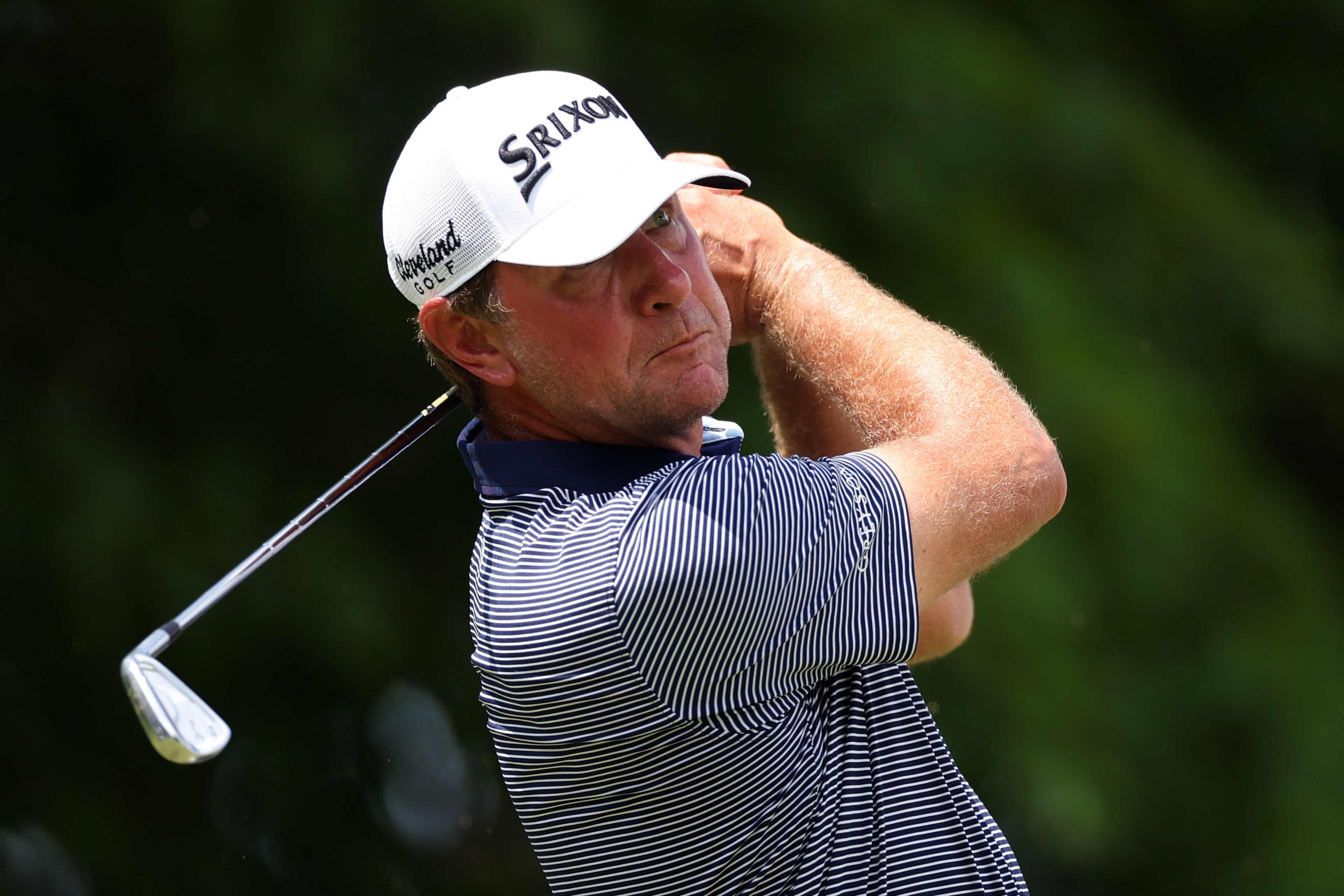 Glover, Hodges tied for John Deere lead as 50-year-old Johnson lurks