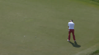 Keith Mitchell rolls in 11-footer for birdie at Cognizant Classic