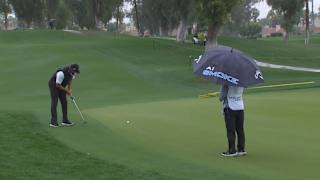 Retief Goosen sinks birdie putt from the fringe at Galleri Classic