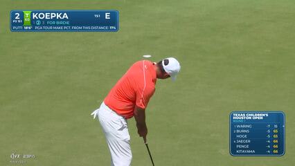 Brooks Koepka rolls in 18-foot birdie putt on No. 2 at Texas Children’s