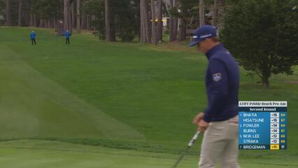 Jacob Bridgeman sinks 14-foot birdie putt on No. 18 at Pebble Beach