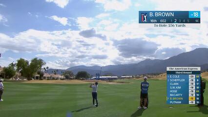 Blades Brown drains 6-foot birdie putt on No. 16 at The American Express