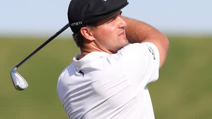 Bryson DeChambeau takes early lead at Shriners 