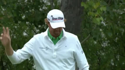Tim Petrovic makes birdie putt at Shaw Charity
