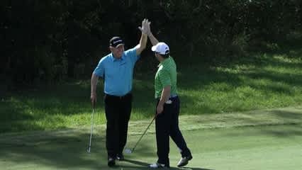 Steve Irwin's chip-in birdie on No. 7 at PNC Father/Son