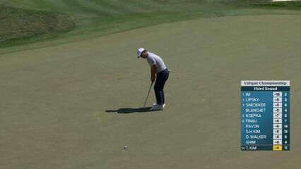 Tom Kim sinks 11-foot birdie putt on No. 12 at Valspar