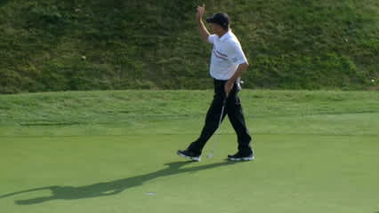 Scott Dunlap birdies his final hole at DICK'S Sporting Goods