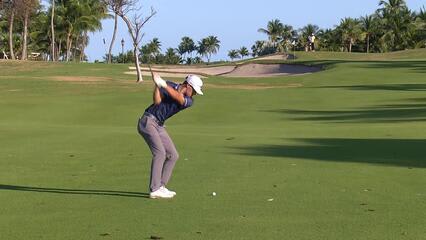 Johnny Keefer's tight approach leads to birdie at The Bahamas Golf Classic