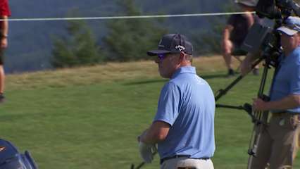 Justin Leonard makes birdie on No. 15 at Boeing Classic