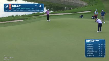Davis Riley sinks 31-foot putt for birdie on No. 13 at Charles Schwab