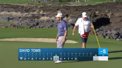 David Toms gets on the green in two setting up birdie at Mitsubishi