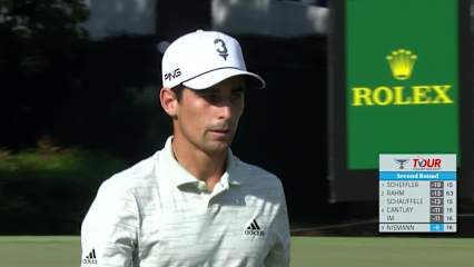 Joaquin Niemann sinks 18-foot birdie putt at TOUR Championship