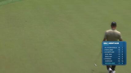 Gary Woodland sinks a 38-foot birdie putt on No. 8 at RBC Heritage