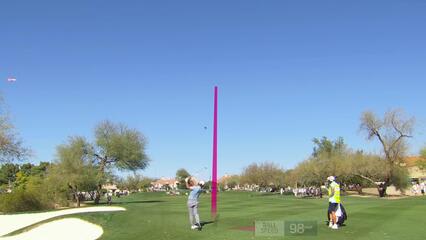 Si Woo Kim hits 130-yard approach to 6 feet, sets up birdie on No. 1 at WM Phoenix Open