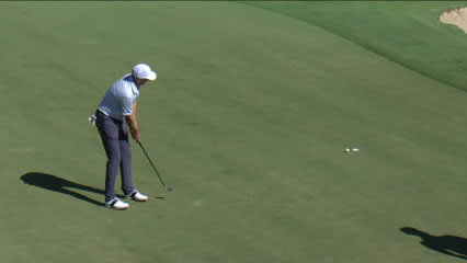 Brendon Todd rattles in birdie putt at Sony Open