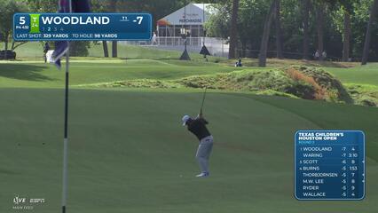 Gary Woodland sinks 14-foot birdie putt on No. 5 at Texas Children's