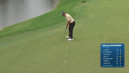 Aldrich Potgieter rolls 12-foot putt for birdie on No. 17 at Cadillac