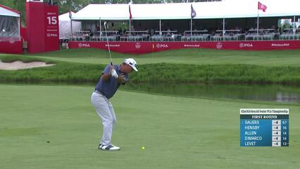 Chris DiMarco throws a dart to set up birdie at the KitchenAid Senior PGA Championship