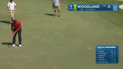 Gary Woodland drains 13-foot putt for birdie on No. 7 at Cadillac