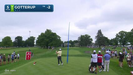 Chris Gotterup sinks 30-foot birdie putt on No. 5 at Travelers