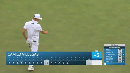 Camilo Villegas sinks 17-foot putt for birdie on No. 14 at 3M Open