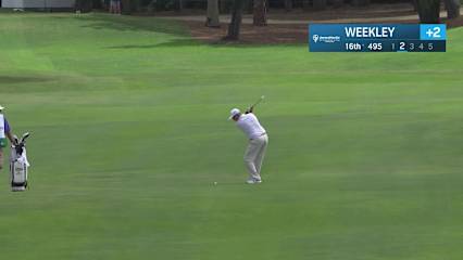 Boo Weekley makes eagle putt on No. 16 at James Hardie