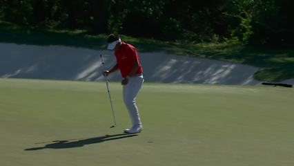 Carl Yuan sinks a 42-foot birdie putt at Valero