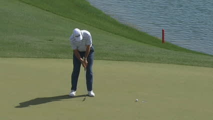 Michael Thompson's approach yields 4-foot birdie putt at Houston Open