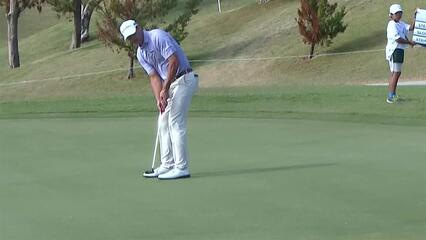 Shawn Stefani makes a bending birdie at Bermuda
