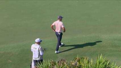 Wyndham Clark chips in from 42 feet for eagle on No. 6 at Hero World Challenge