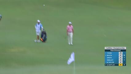 Scottie Scheffler drains 6-foot putt for birdie on No. 5 at Cadillac