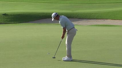 Mike Weir makes birdie on No. 18 at Mitsubishi Electric Championship at Hualalai