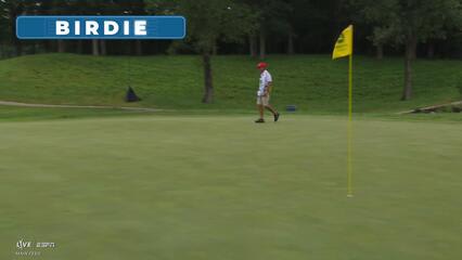 Aaron Wise sinks 61-foot birdie putt on No. 1 at John Deere