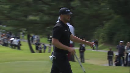 Wyndham Clark sinks 12-foot birdie putt on No. 2 at Baycurrent
