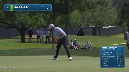 Stephan Jaeger rolls in 5-foot birdie putt on No. 3 at Texas Children's